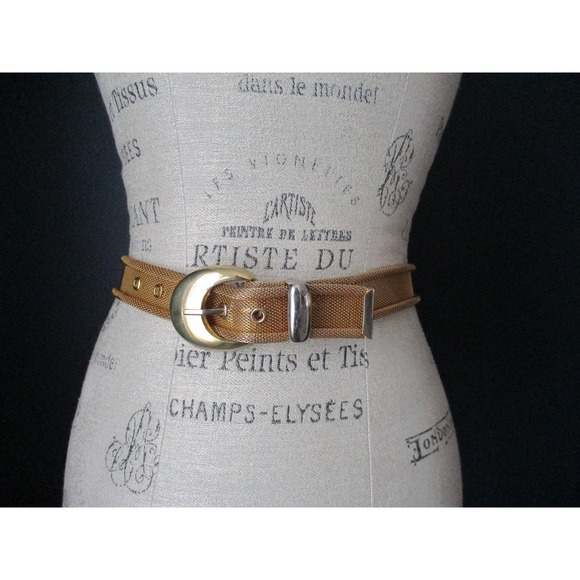 Vintage 1980s Goldtone Mesh Chain Link Belt Chunky Size Small to Medium